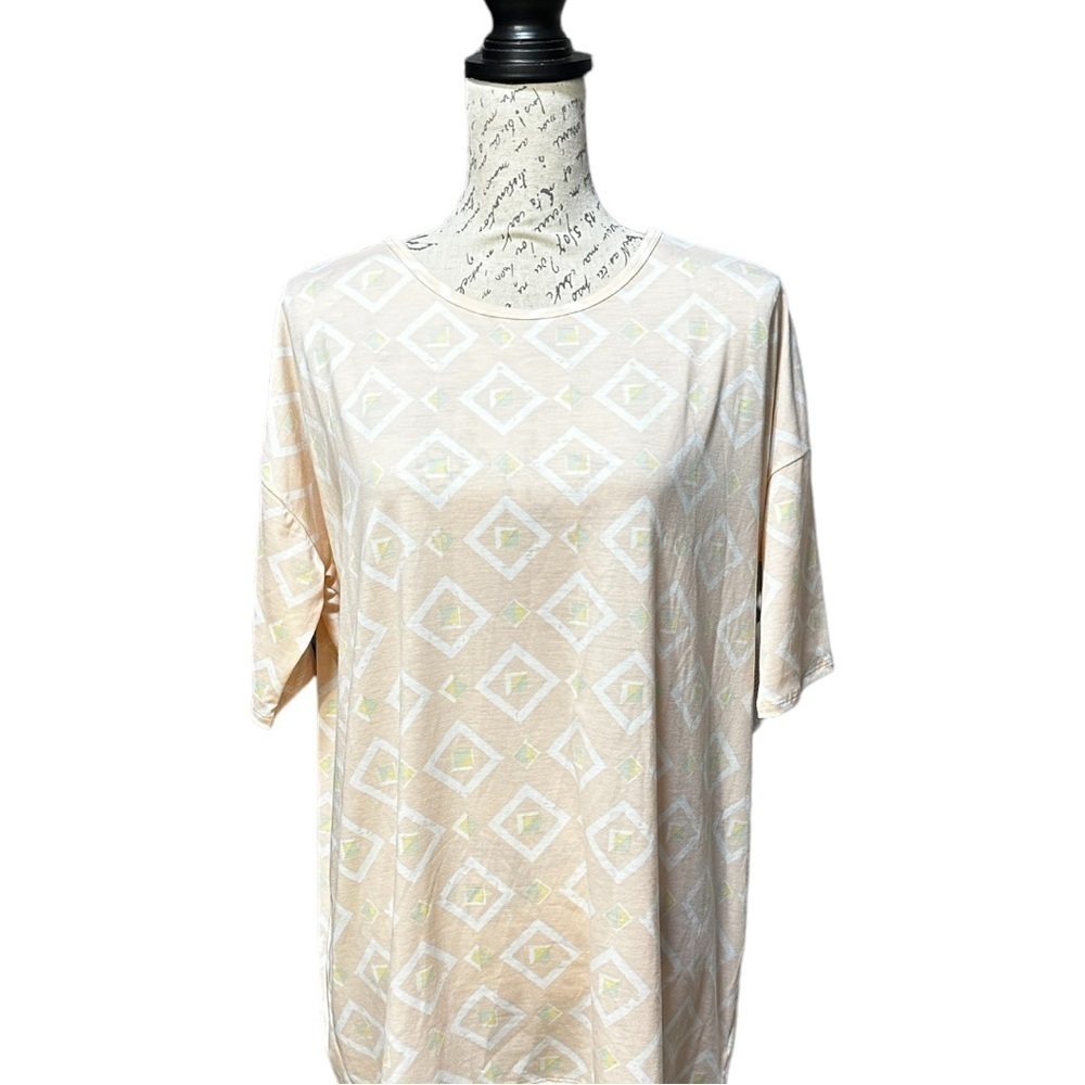 LuLaRoe Irma in Peach with Geometrical Pattern Size SmallNWT